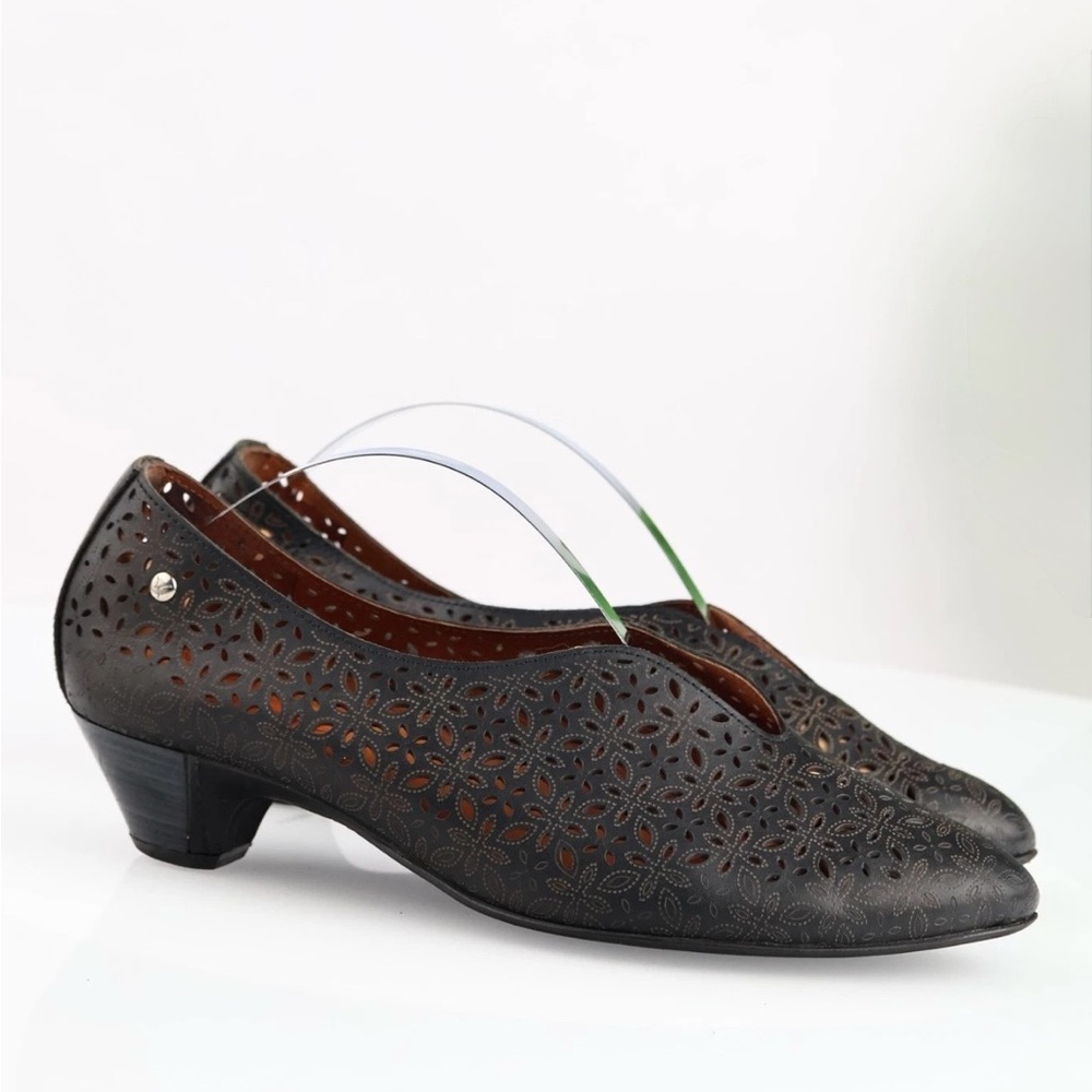PIKOLINOS Black Floral Leather Cutout Pumps 10